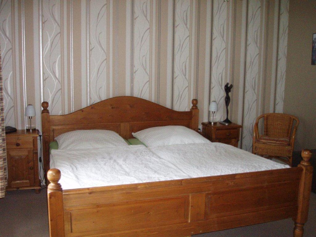Pension Haus Am Hirschsprung Вилинген Екстериор снимка