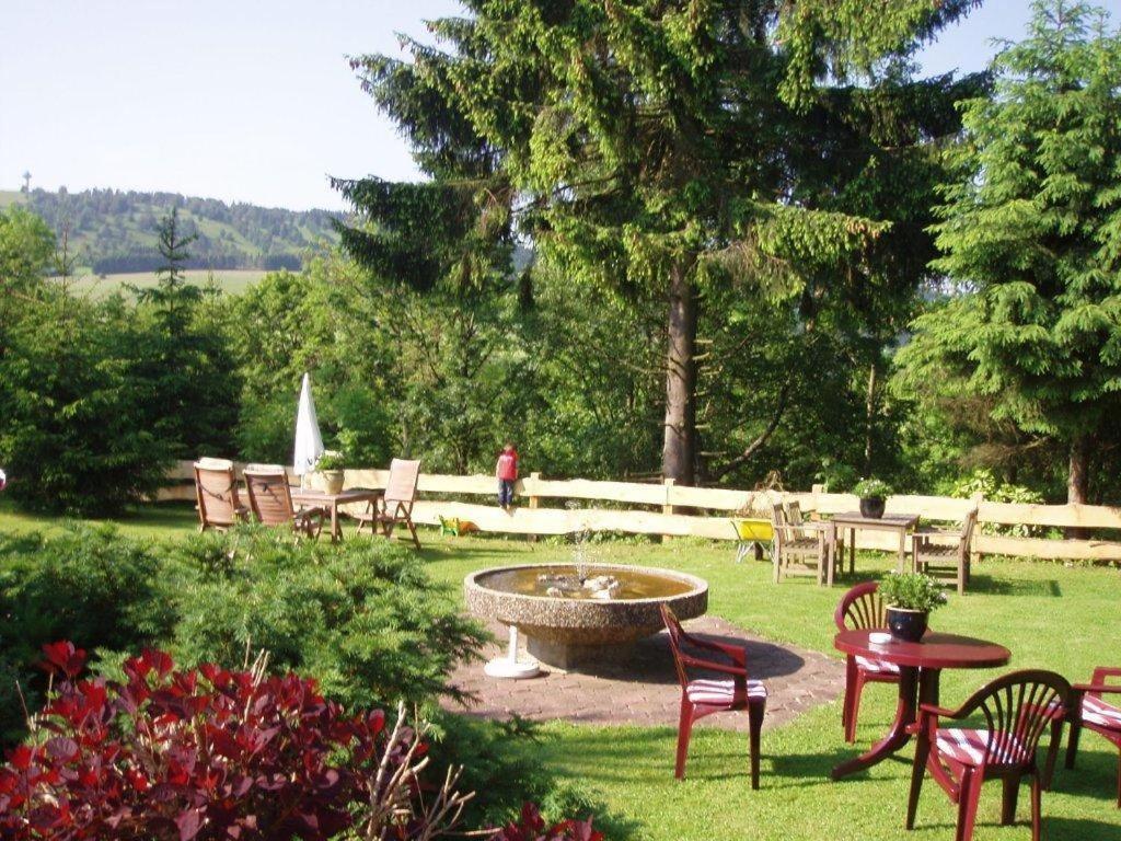 Pension Haus Am Hirschsprung Вилинген Екстериор снимка